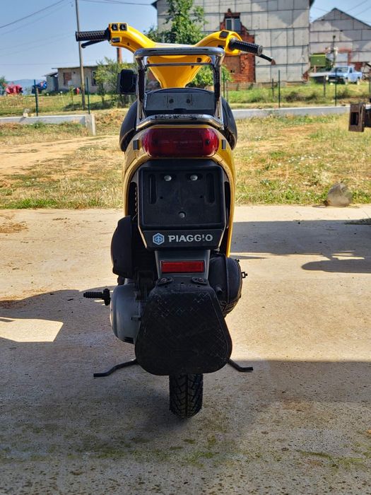 Скутер Piaggio free 50