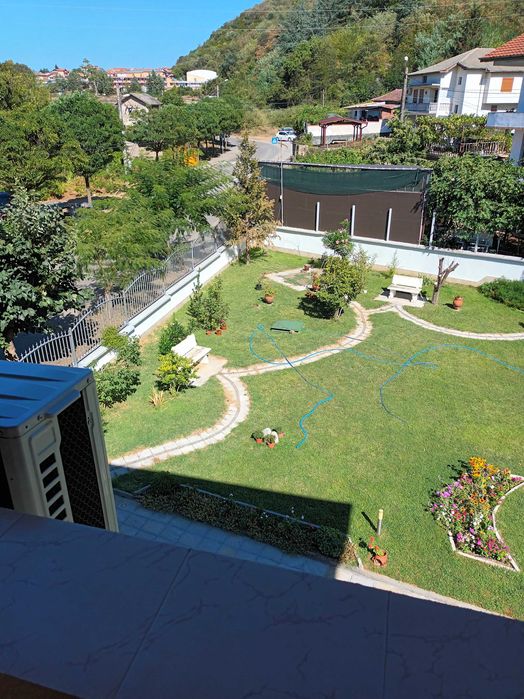 Продава се Къща в Петрич - 410 кв.м за 635 €/кв.м - Снимка #12