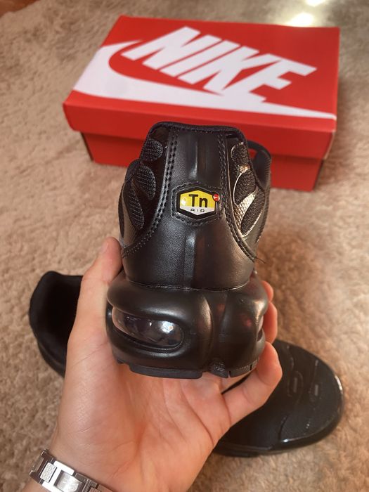 Nike Air Max Plus Triple Black