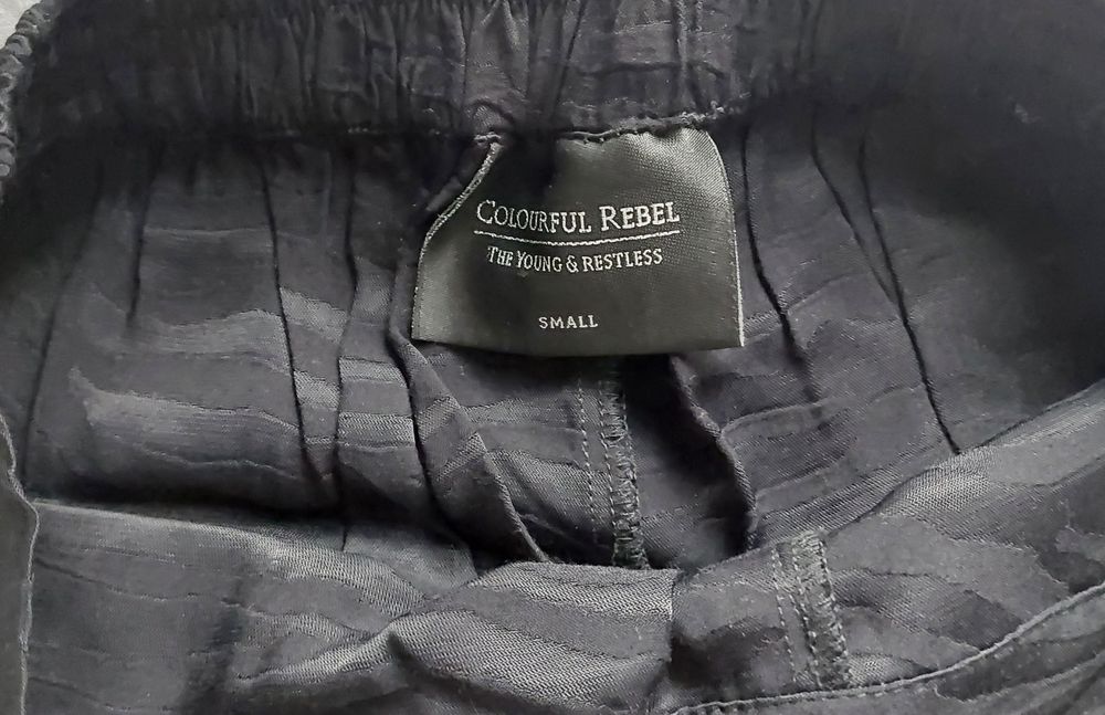 Pantaloni evazati dama
