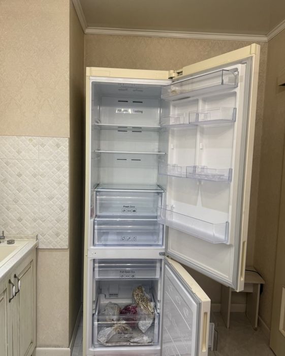 Продаю холодильник, в очень хорошем состоянии