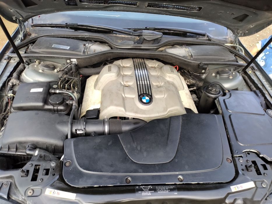 BMW 745 Long на части