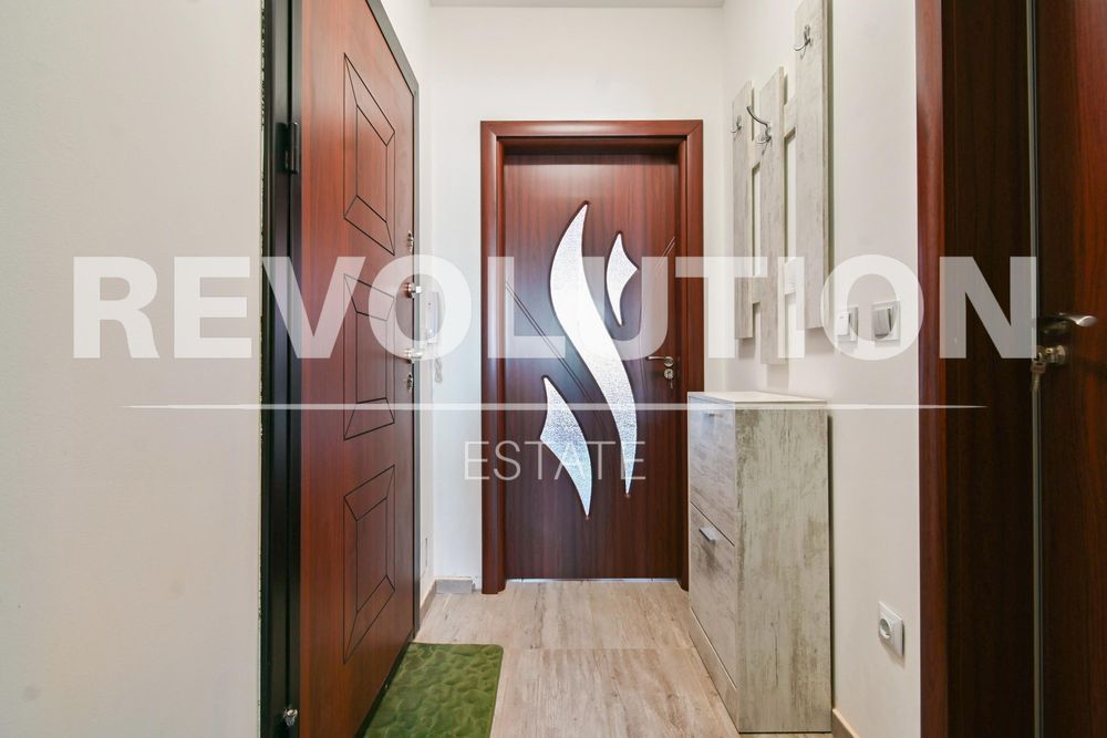 Продава се Двустаен апартамент в София, Люлин 9 - 66 кв.м за 1615 €/кв.м - Снимка #10