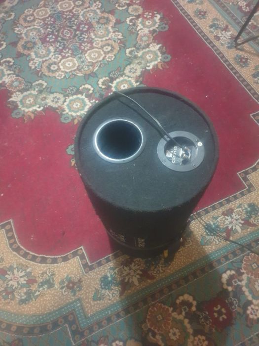 Самуфер JBL и усиилител kisc