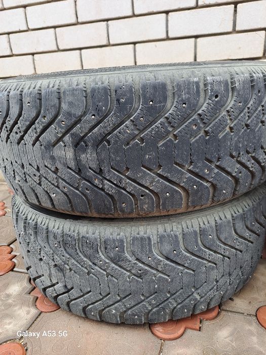 Продам зимнюю резину R19