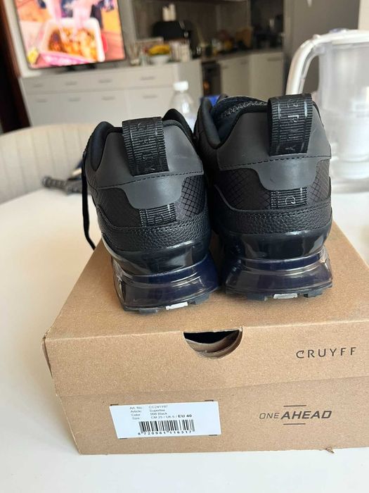 Маратoнки CRUYFF  номер 40