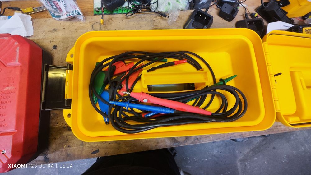 Мултитестер Fluke 1662