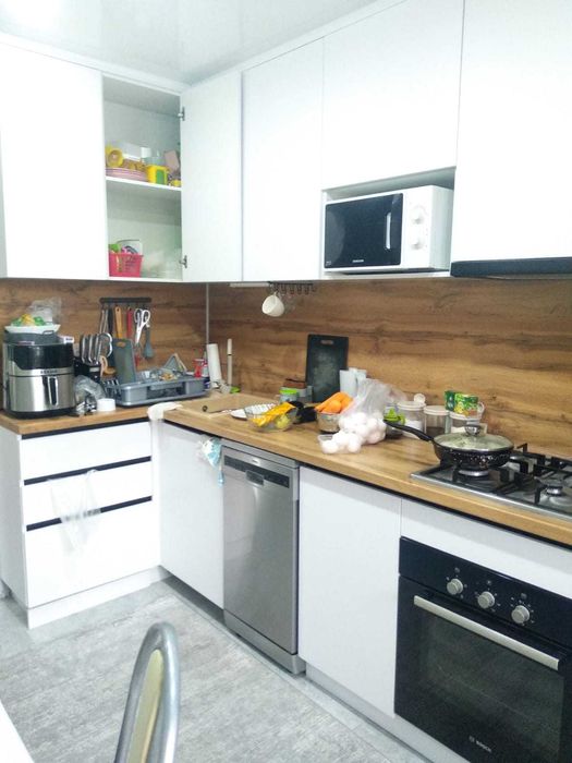 3* комнатная Корчагина 138