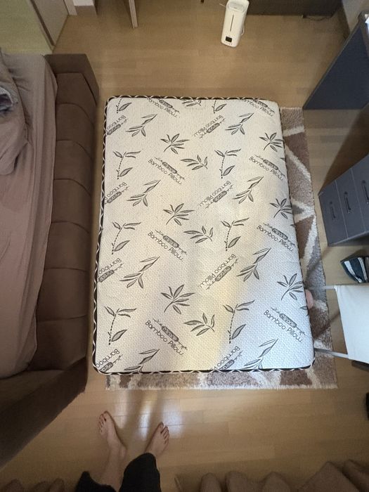 Отдам бесплатно б/у матрас