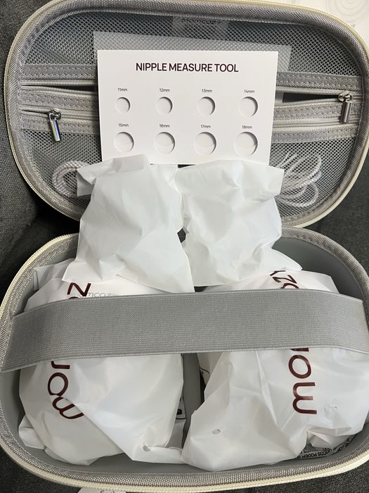 Momcozy M5 - двойна електрическа hands free помпа за кърма