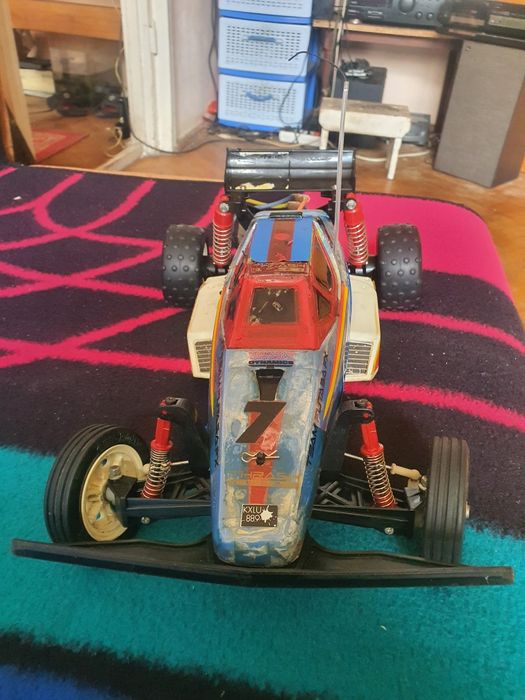 se vinde automodel de colecție  team       futaba fx  10