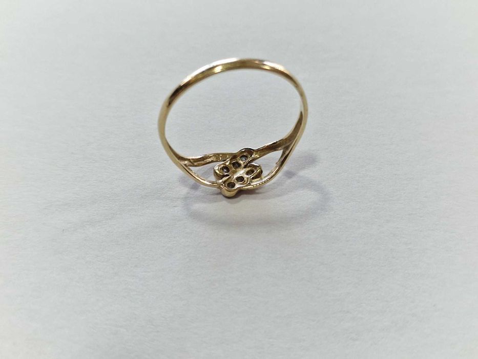 Дамски златен пръстен 14К 585 / 1,67 гр.