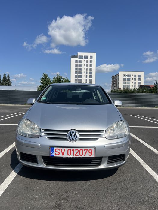 Volkswagen Golf 5 1.6 MPI Benzină