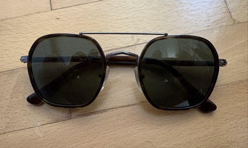 Слънчеви очила Persol, нови, 2 г гаранция