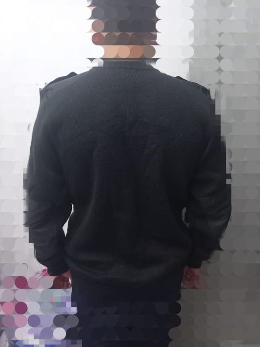 Продам свитер,10000