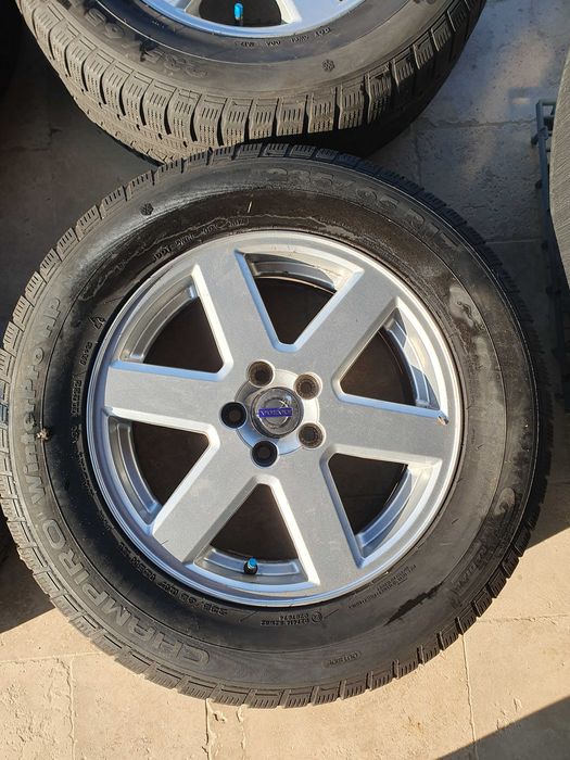 Volvo OEM Set Jante Stare Foarte Bună Cu Anvelope M+S 235 65 17 xl