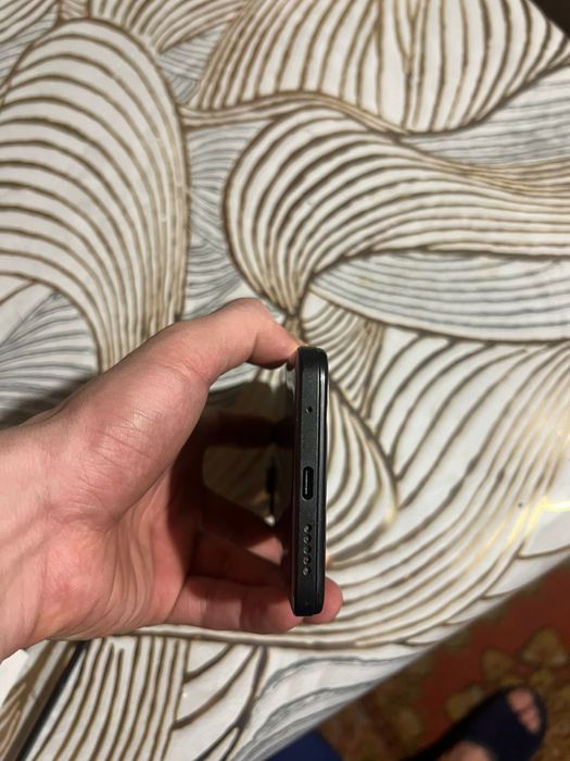 Продам xiaomi note 12s 8/256