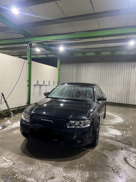 Audi A4 b6 2002 131cp