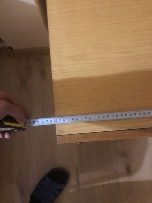 Шкаф с две големи чекмеджета