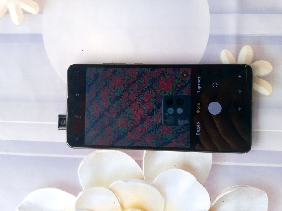 Продается телефон mi 9 t