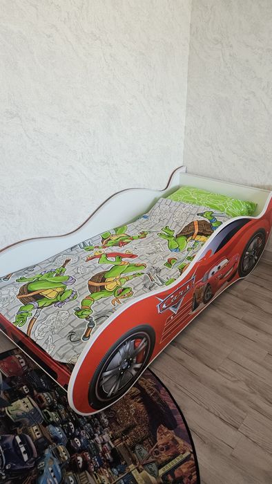 Продам детскую кровать Маквин