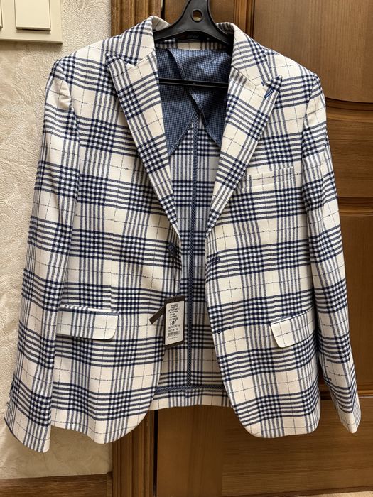 Продам детский пиджак