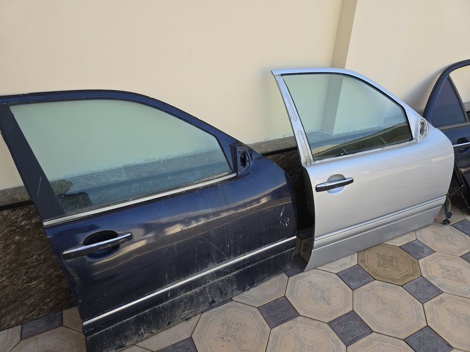 Мерседес W210 дверь