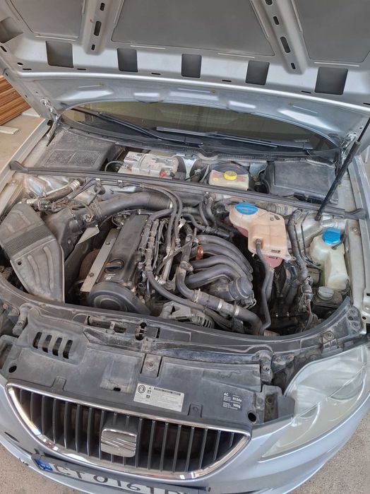 Продавам личния си Автомобил Seat Exeo, 2010 г