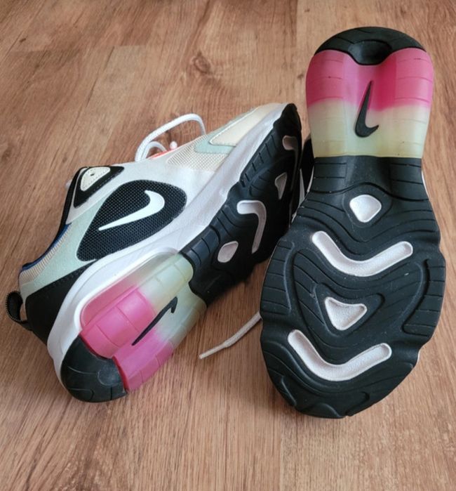 Nike Air Max 200