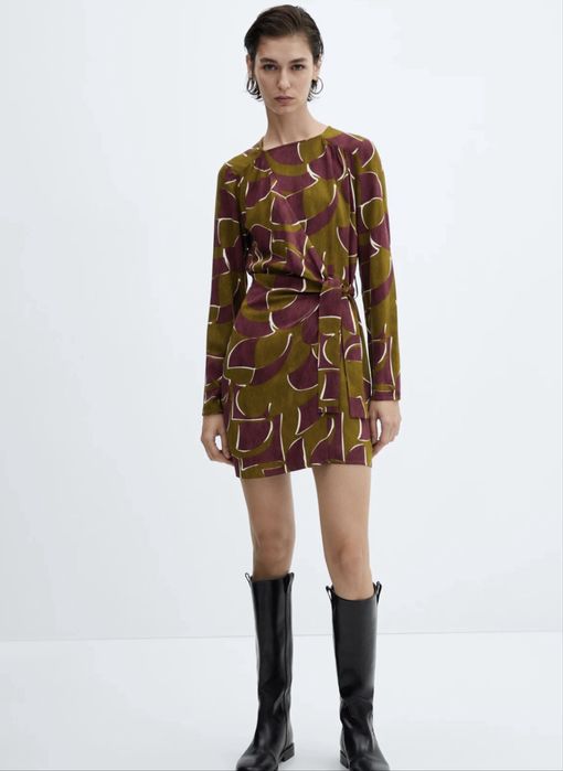 РОКЛЯ С ПРЕХЛУПВАНЕ mango с етикет