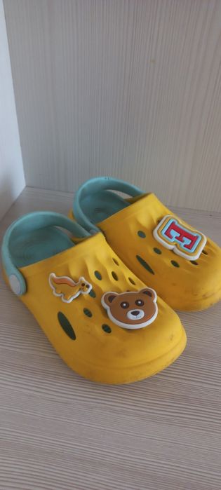 Продам кроксы летние