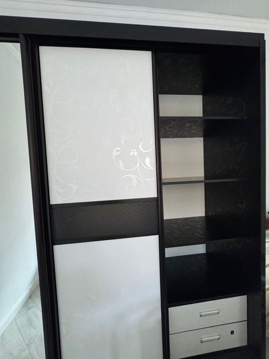 Шкаф для одежды в спальню