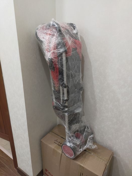 Коляска детская. 7тыс.