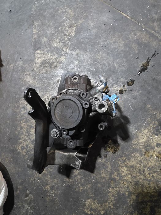Pompa injecție ford 1.6hdi