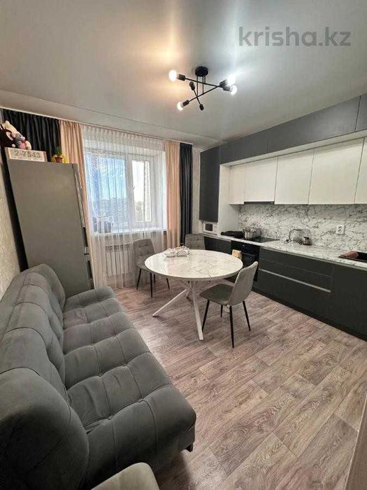 Продам 1-комнатную квартиру в районе КСК. Новый дом