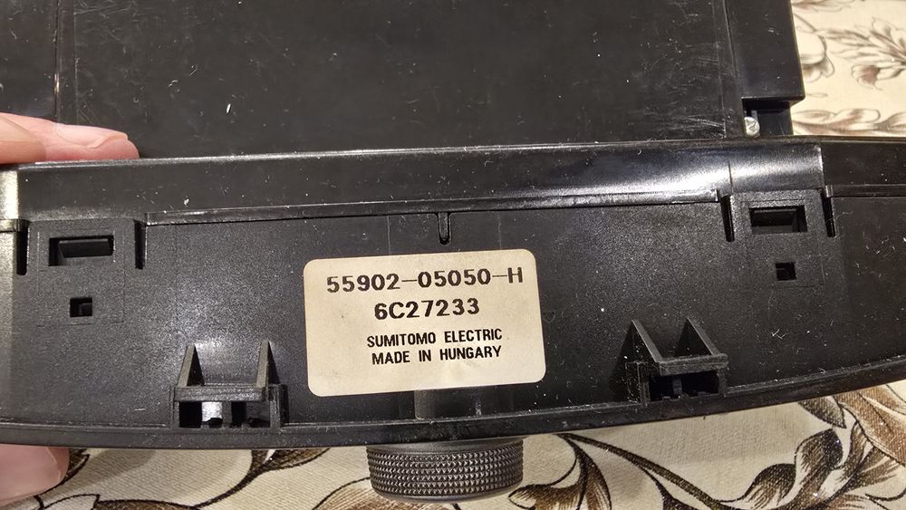 Управление за климатроник Toyota Avensis 2005г.