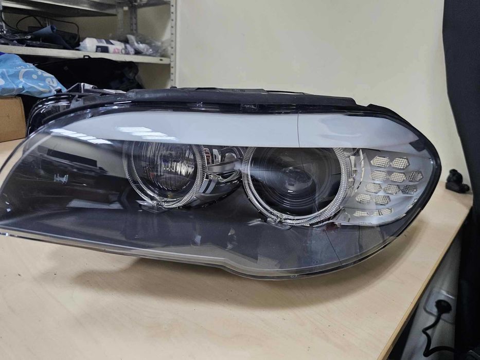 Ляв фар за BMW 5 F10 F11 завиващ ксенон бмв ф10 ф11