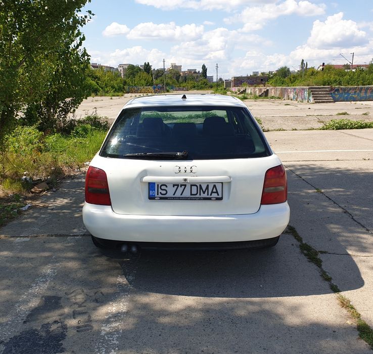 Vând/Schimb Audi A4 B5 break 1.9 AFN 110cp !