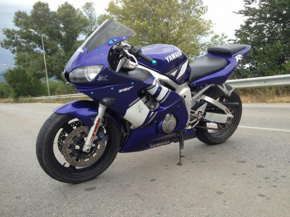 Yamaha R6 на части 2002г.