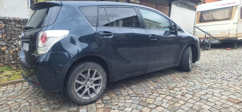 Toyota verso 2.0/124к.