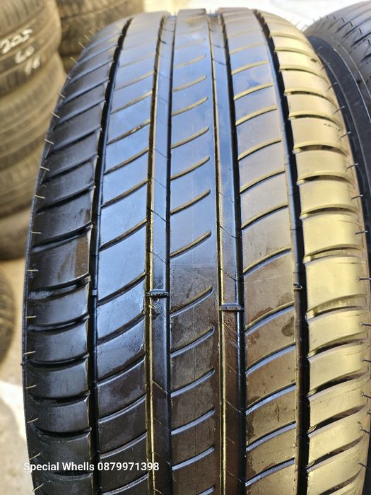 215/60R17 Michelin
