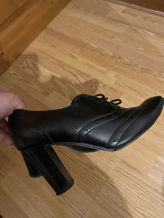 pantofi piele masura 37