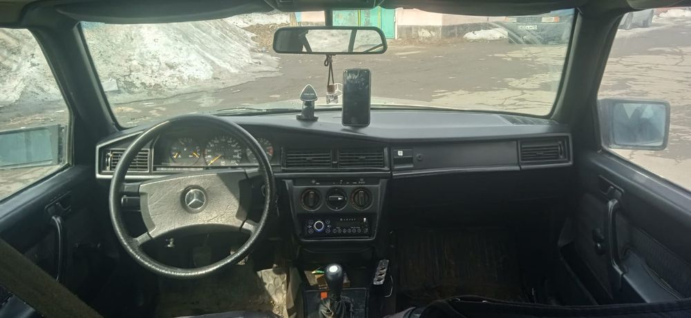 Продается Мерседес е190