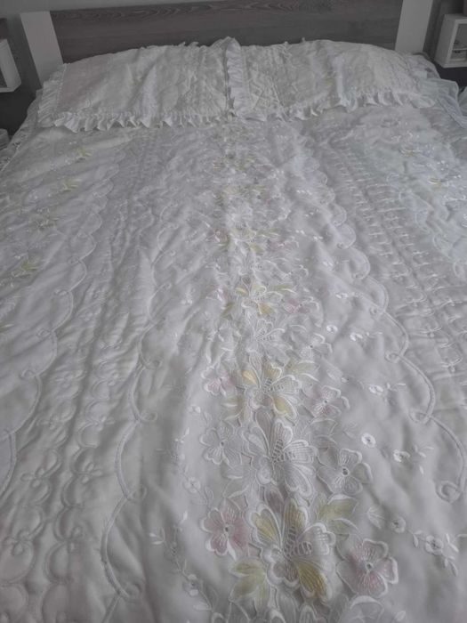 Кувертюра/Шалте за спалня с къдрици 3 части