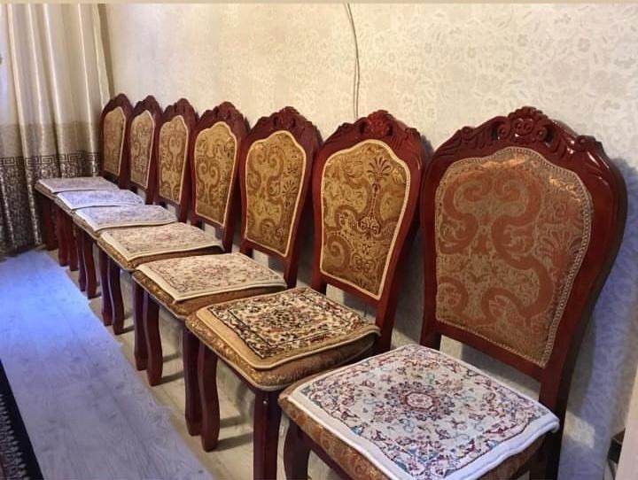 Продам стол со стульями