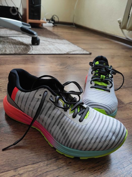 Обувки Asics DynaFlyte 3