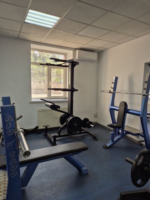 De vânzare pachet aparate sala fitness