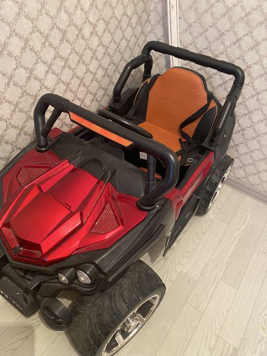 Продам машину на пульте