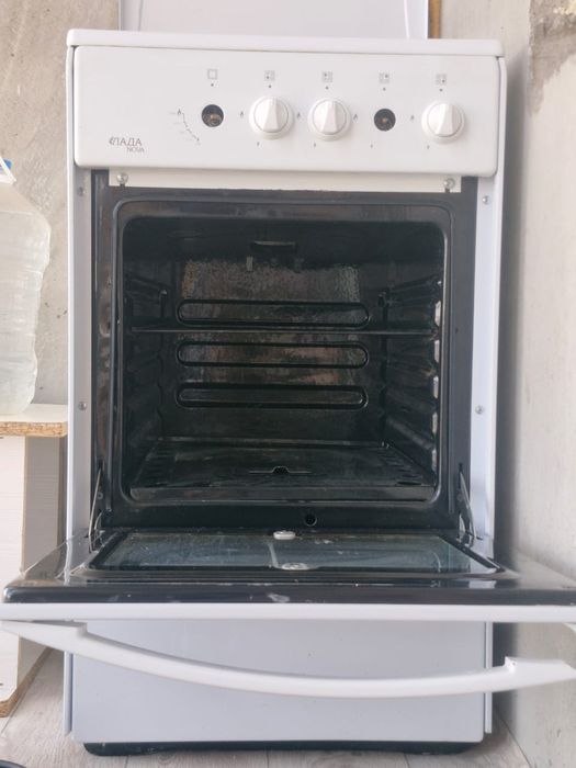 Продам газ плиту