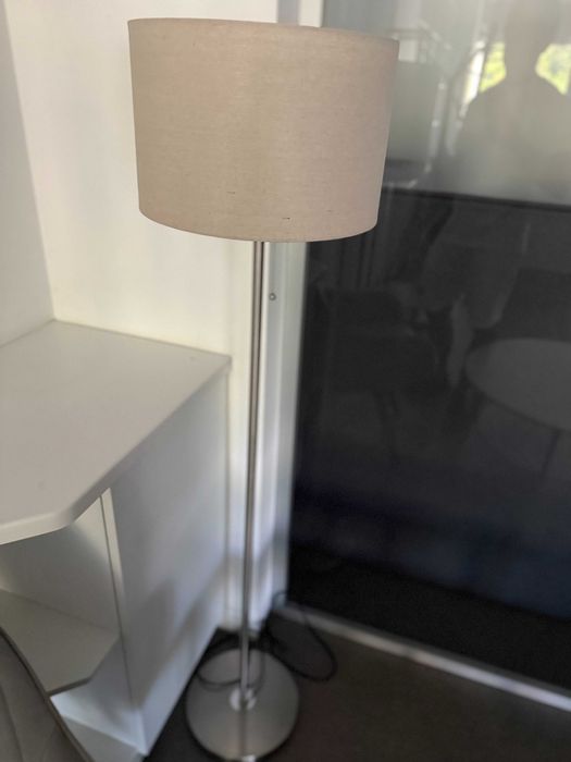 НОВО-Цялостно офис оборудване за 6 кабинета за 20 служителя